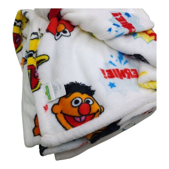 Sesame Street Decorative Throw Blanket 60" X 70" Polyester Plush Big Bird Oscar - Picture 4 of 7